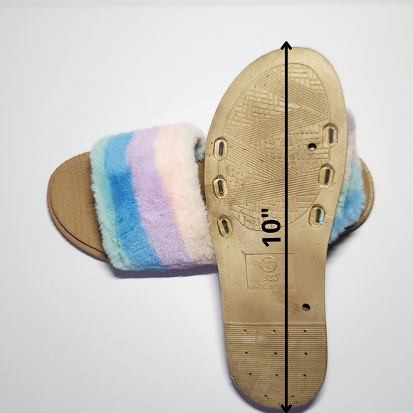 BABE  Women's Colorful Fuzzy Slide-on Sandals Size 8/9 - Picture 4 of 4